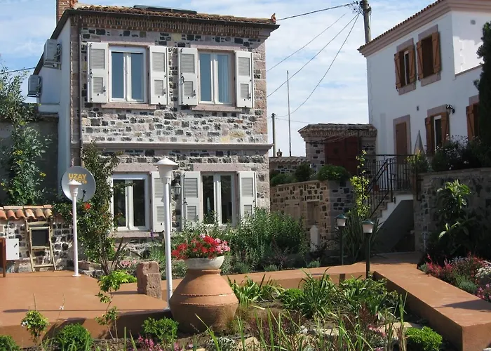 Begonvilla Evleri Aparthotel Ayvalı